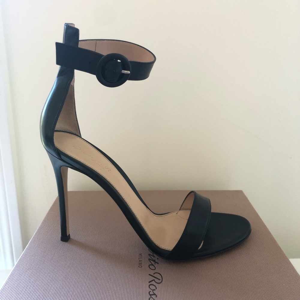 Gianvito Rossi Black Leather Portofino Sandals